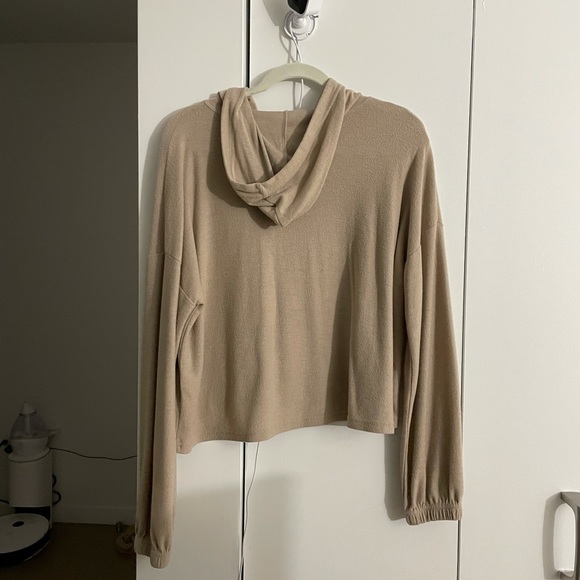 Cream Crop sweatshirt/hoodie - Picture 4 of 5